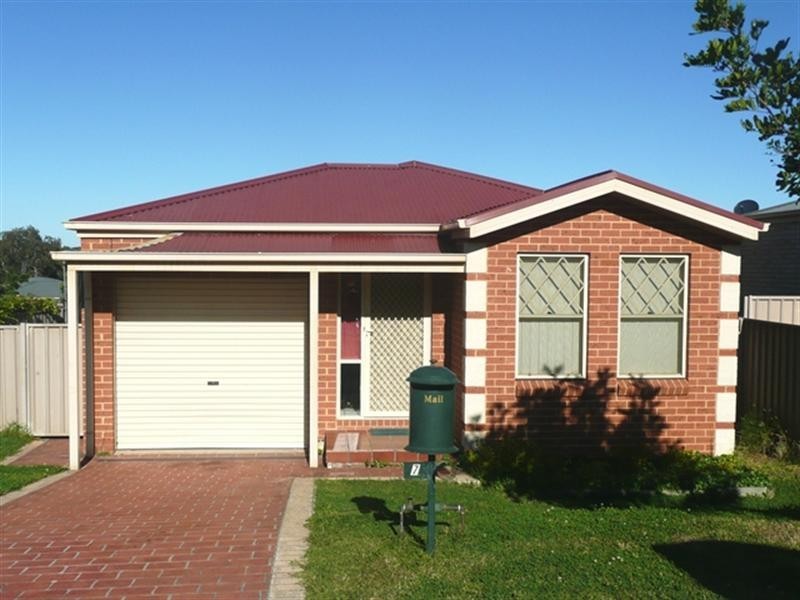 7 Roanoke Drive, Lake Munmorah NSW 2259