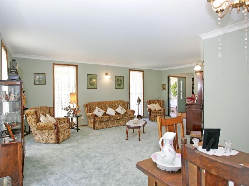 59 Elizabeth Bay Drive, Lake Munmorah NSW 2259