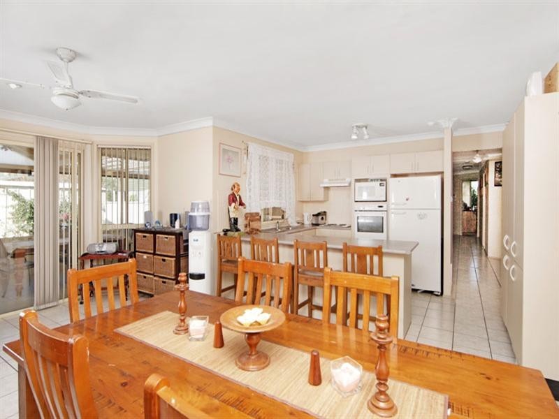 32 Loongana Crescent, Blue Haven NSW 2262