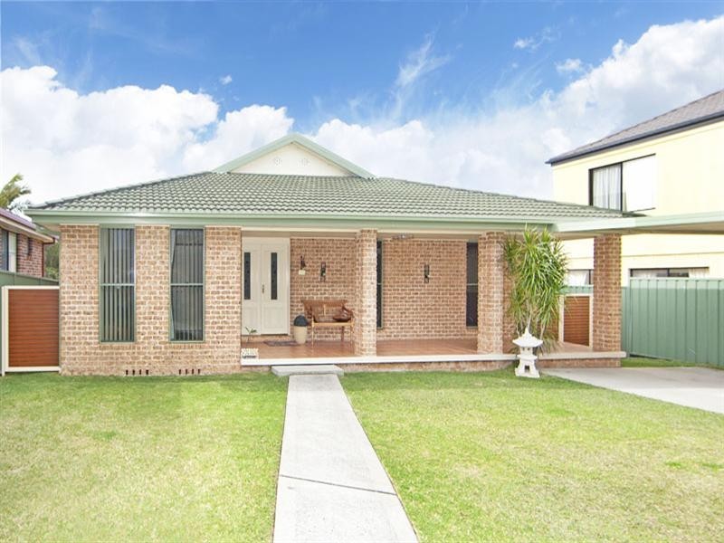 59 Elizabeth Bay Drive, Lake Munmorah NSW 2259