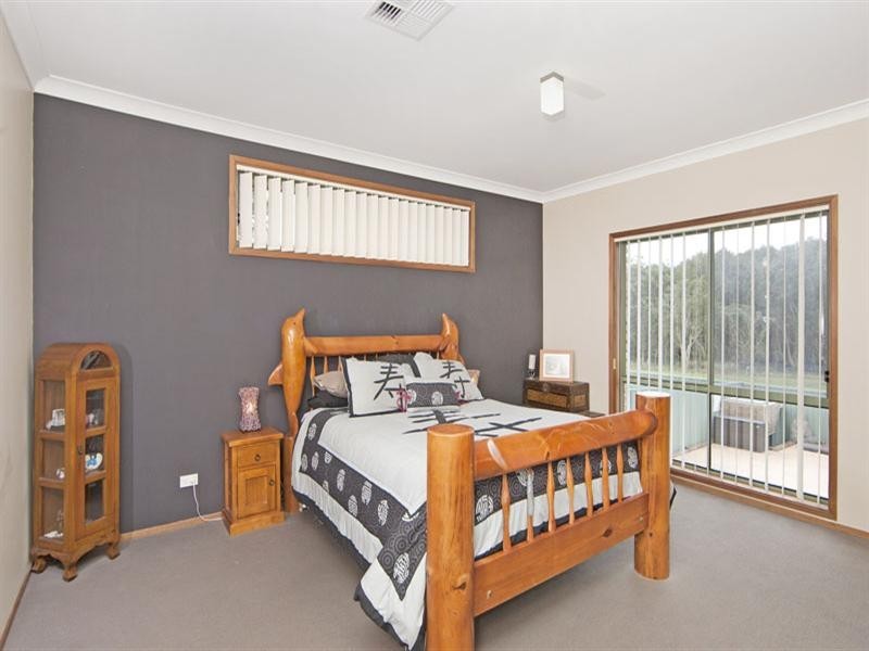 59 Elizabeth Bay Drive, Lake Munmorah NSW 2259