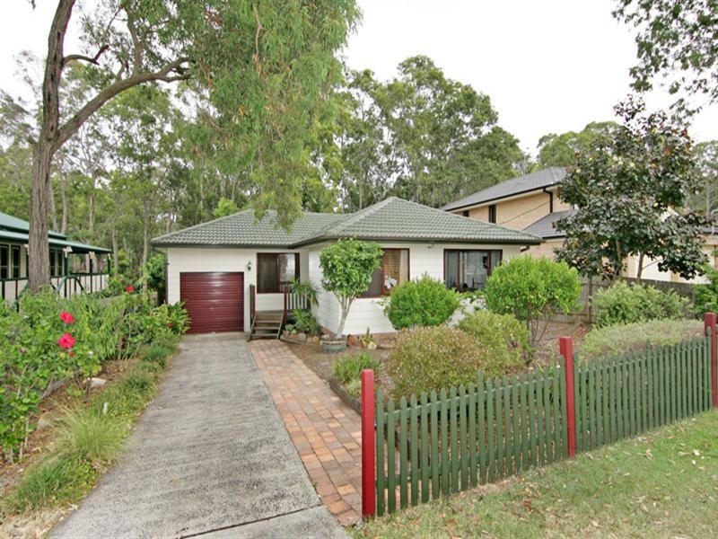 16 Minnamurra Road, Gorokan NSW 2263