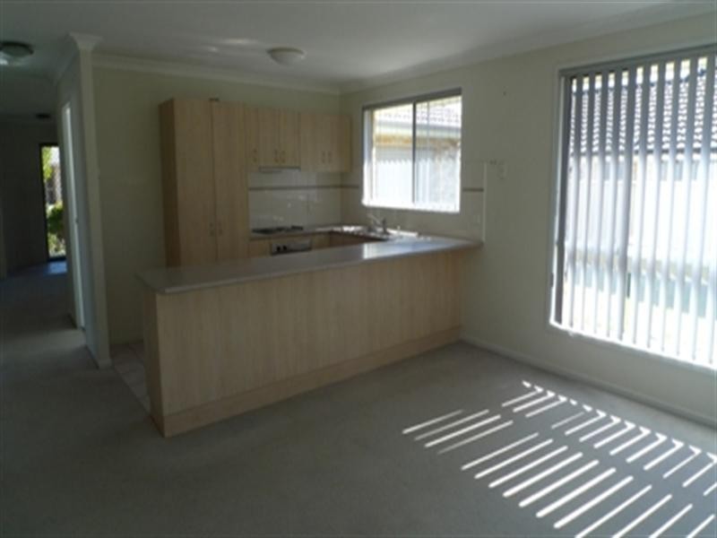 13 Landhaven Avenue, Blue Haven NSW 2262