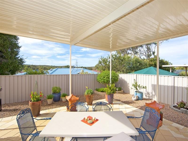 19 Winchester Drive, Lake Munmorah NSW 2259