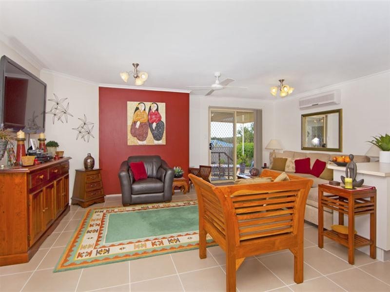 19 Winchester Drive, Lake Munmorah NSW 2259