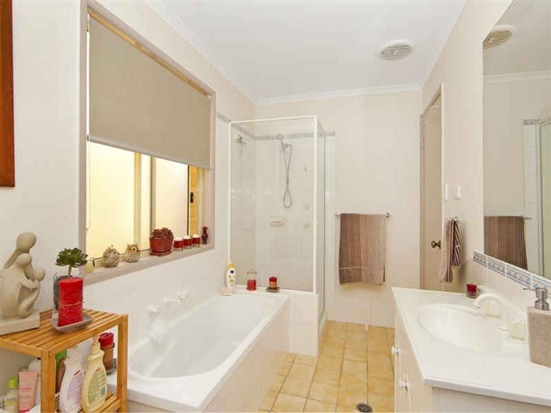 19 Winchester Drive, Lake Munmorah NSW 2259