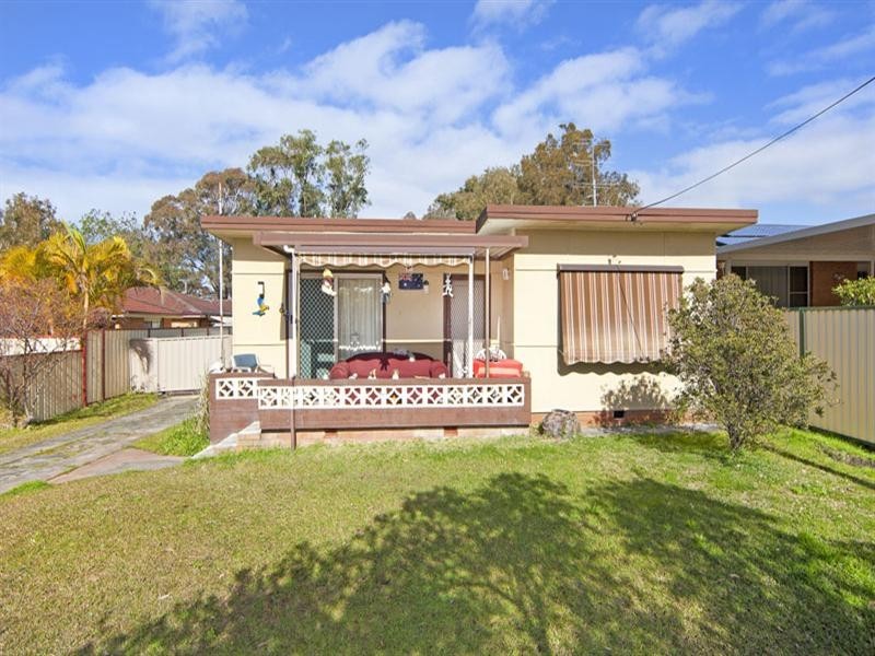 4 Manuka Parade, Gorokan NSW 2263