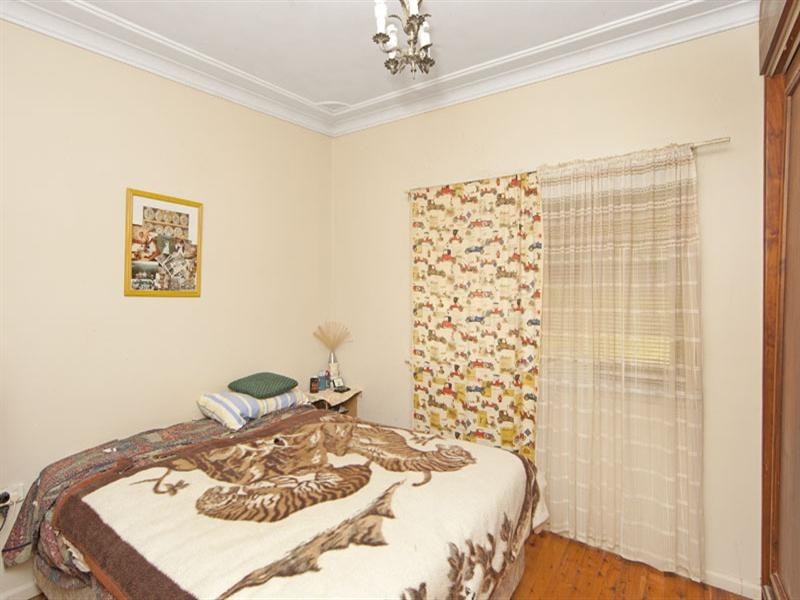 4 Manuka Parade, Gorokan NSW 2263