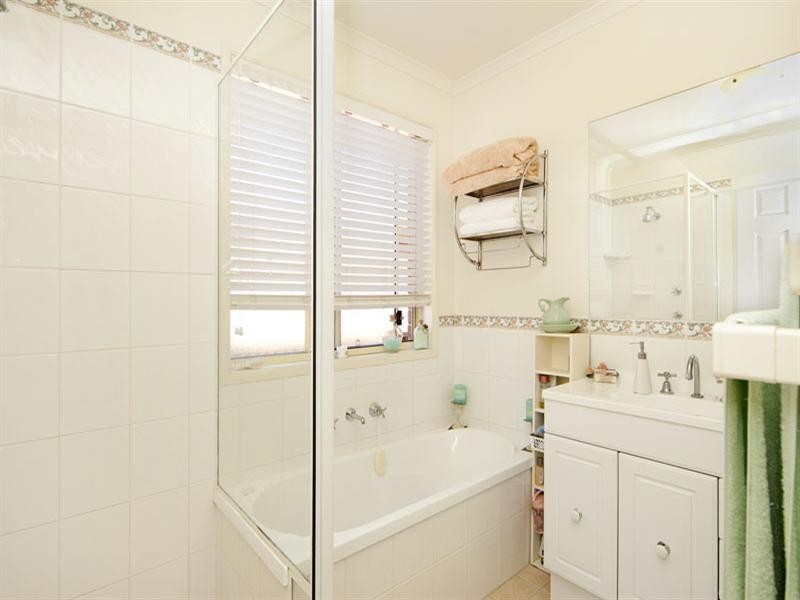 10 Franklin Drive, Lake Munmorah NSW 2259