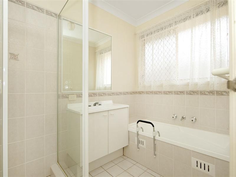 6 Darwinia Place, Hamlyn Terrace NSW 2259