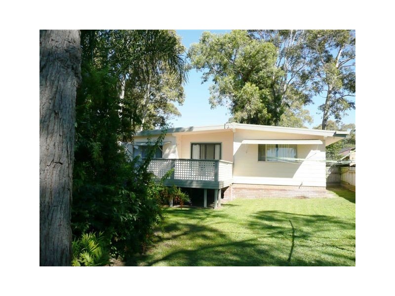 1 Awaba Avenue, Charmhaven NSW 2263