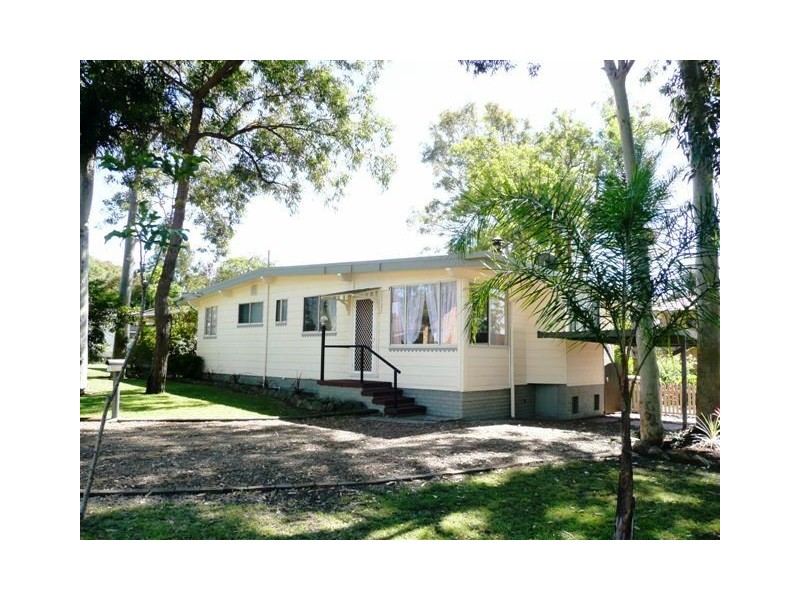 1 Awaba Avenue, Charmhaven NSW 2263