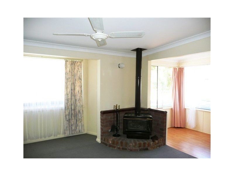 1 Awaba Avenue, Charmhaven NSW 2263