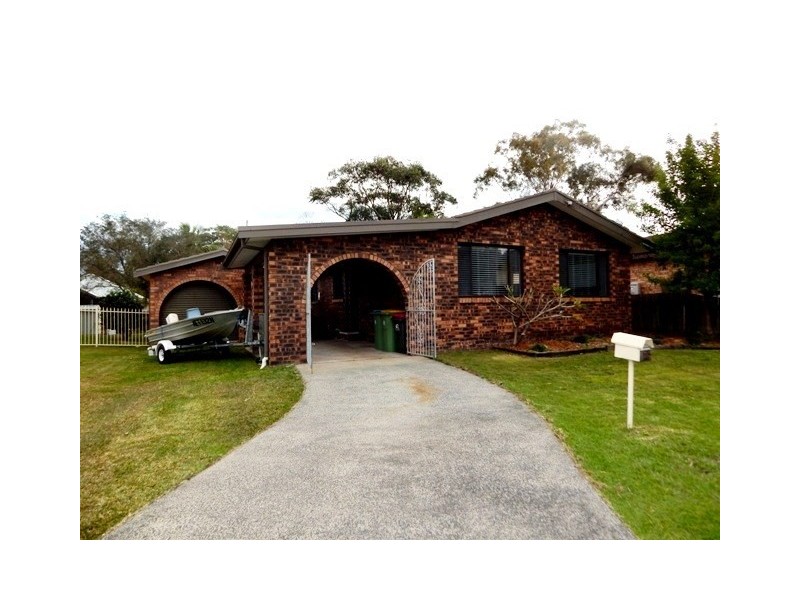 126 Lakedge Avenue, Berkeley Vale NSW 2261