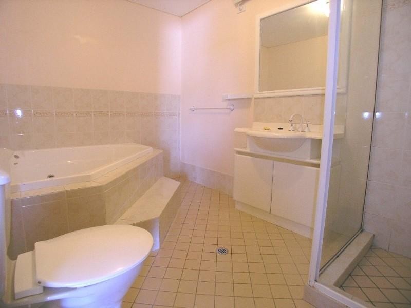 2/60 Henry Parry Drive, Gosford NSW 2250