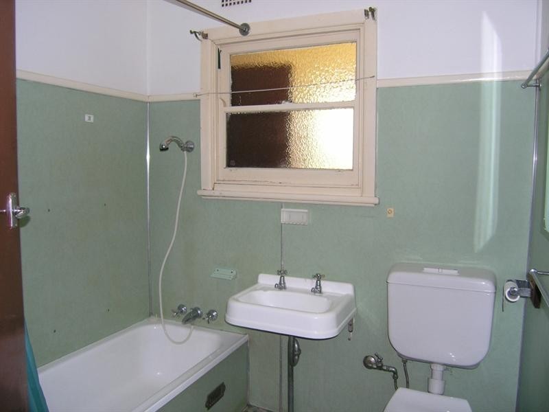 63 Etna Street, Gosford NSW 2250