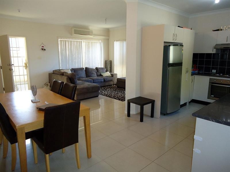 2/74 Hume Boulevard, Killarney Vale NSW 2261