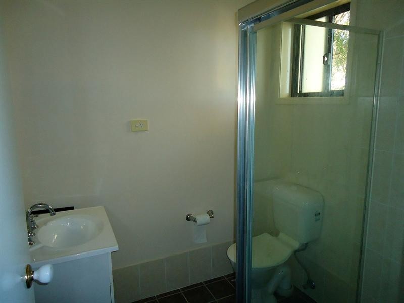 2/74 Hume Boulevard, Killarney Vale NSW 2261