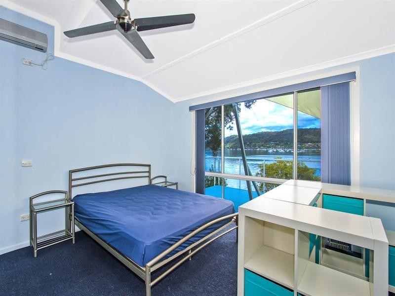 2 Waterview Crescent, Tascott NSW 2250