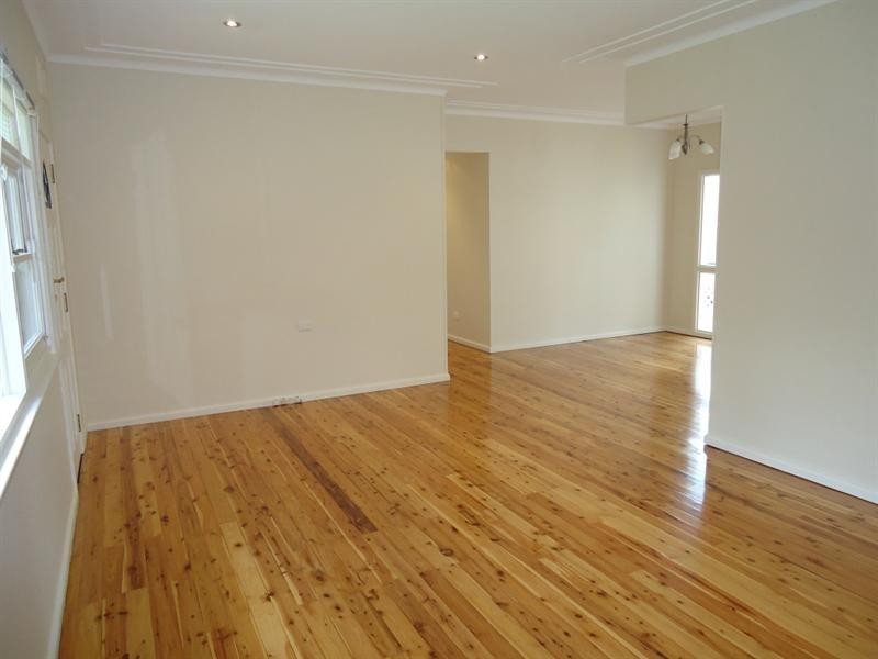 19 Berrys Head Road, Narara NSW 2250