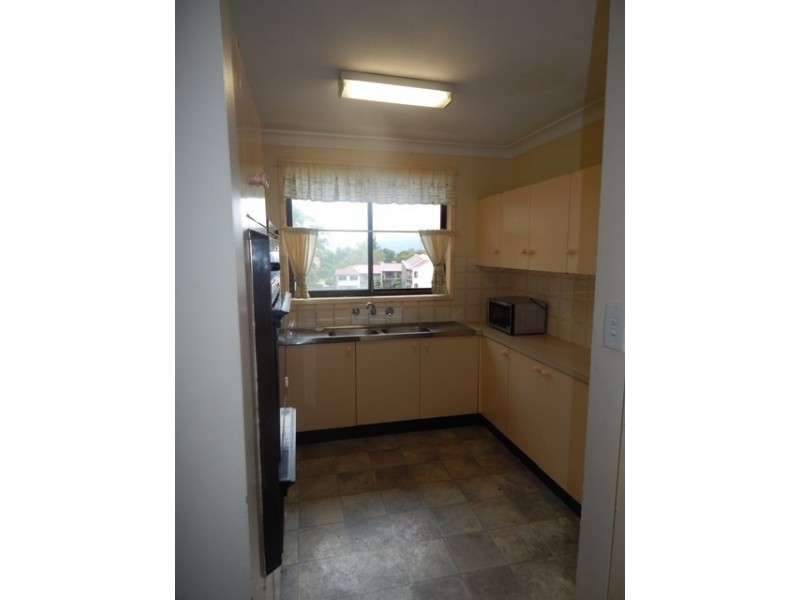 17/9-12 Broadview Avenue, Gosford NSW 2250