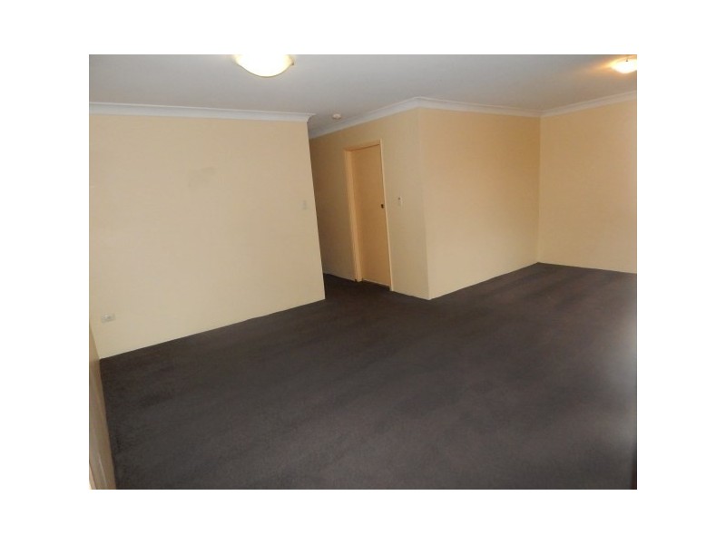 17/9-12 Broadview Avenue, Gosford NSW 2250