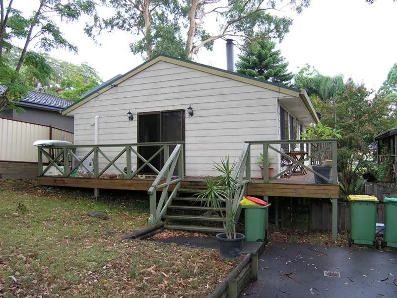 17 Lakala Avenue, Springfield NSW 2250