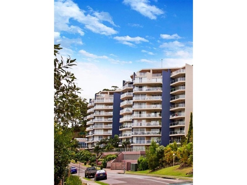 802/97-99 John Whiteway Drive, Gosford NSW 2250