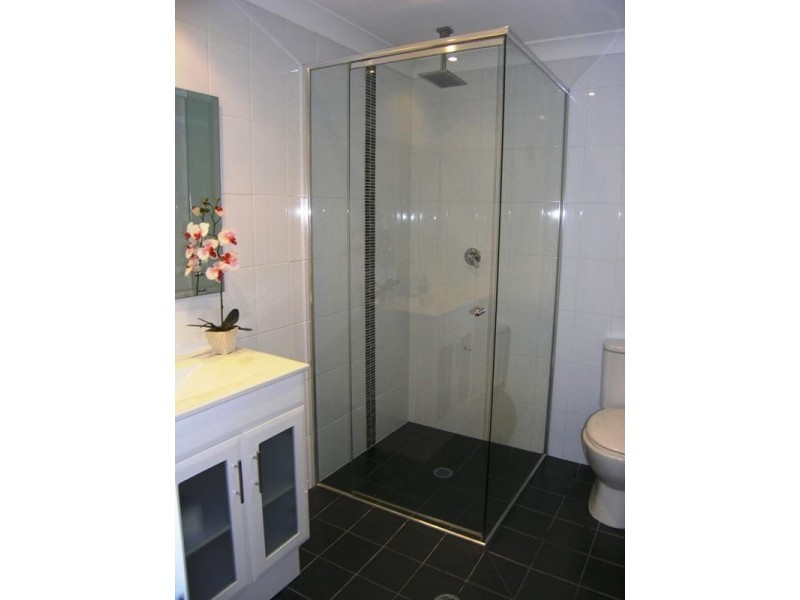 17 Callemondah Avenue, North Gosford NSW 2250