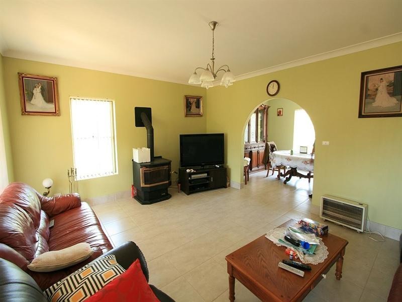 138 George Downes Drive, Central Mangrove NSW 2250