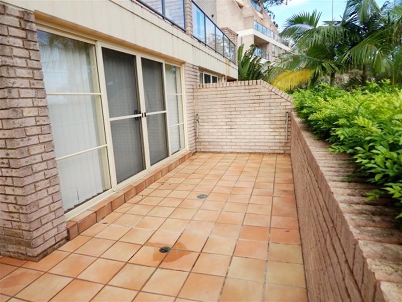 5/92 John Whiteway Drive, Gosford NSW 2250