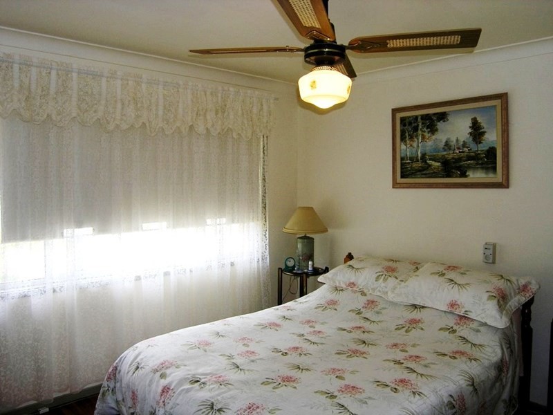 18 Fuchsia Street, Wyoming NSW 2250