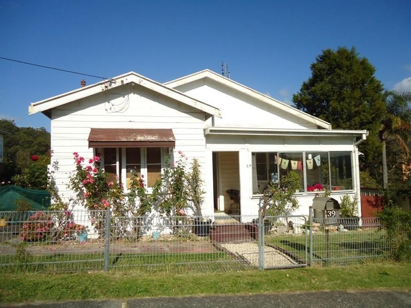 39 Etna Street, Gosford NSW 2250