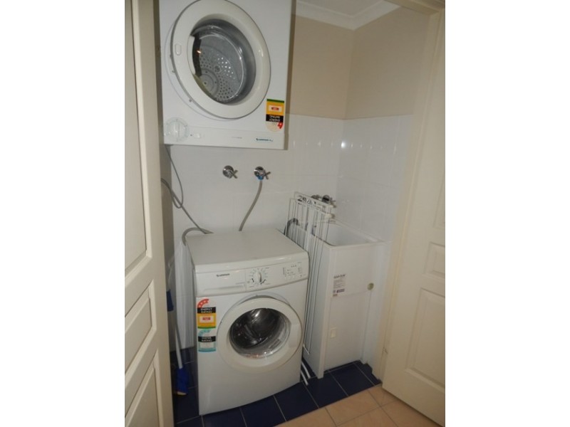 24/12 Baker Street, Gosford NSW 2250