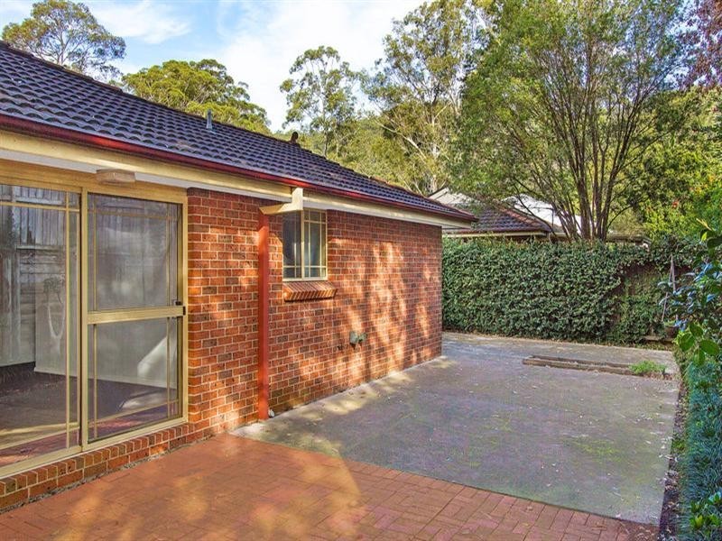 2/10 Kirkness Avenue, North Gosford NSW 2250