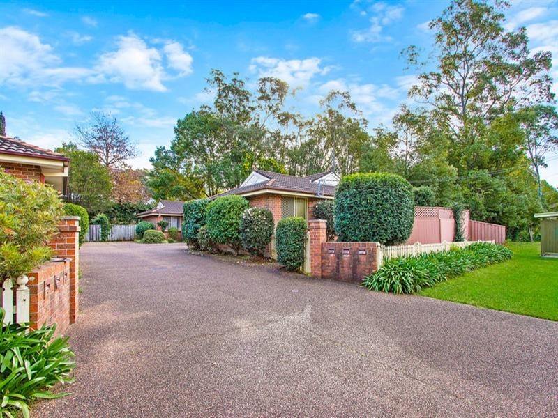 2/10 Kirkness Avenue, North Gosford NSW 2250