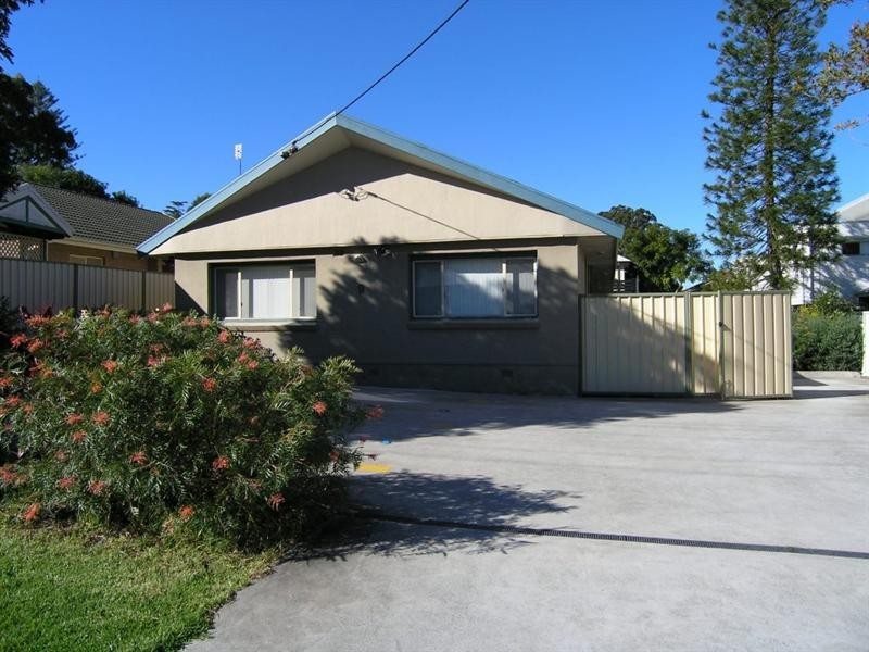 1/9 Lushington Street, East Gosford NSW 2250