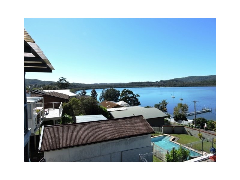73 Caroline Street, East Gosford NSW 2250