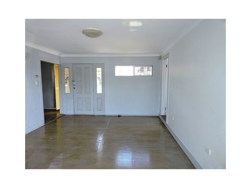 73 Caroline Street, East Gosford NSW 2250