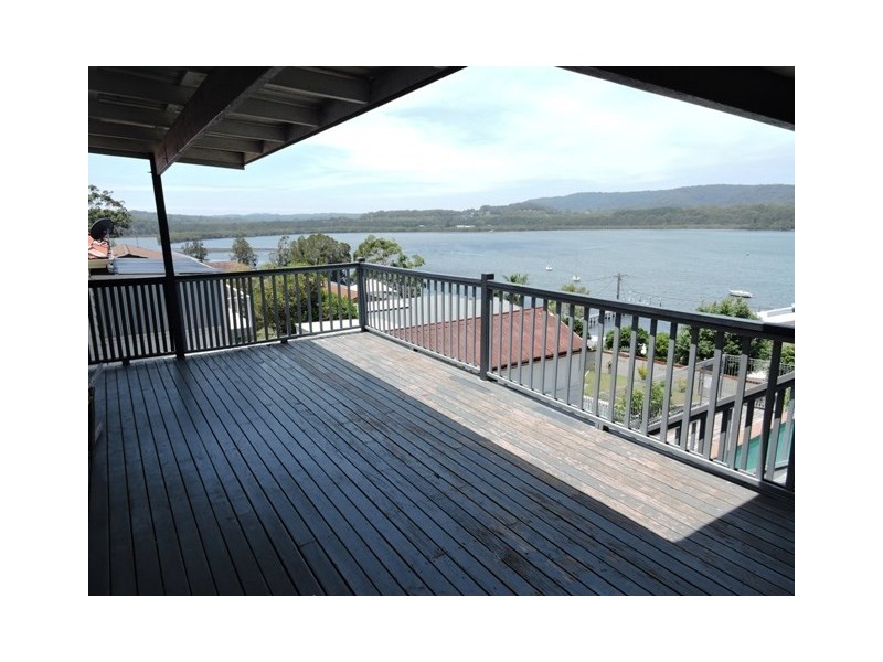 73 Caroline Street, East Gosford NSW 2250