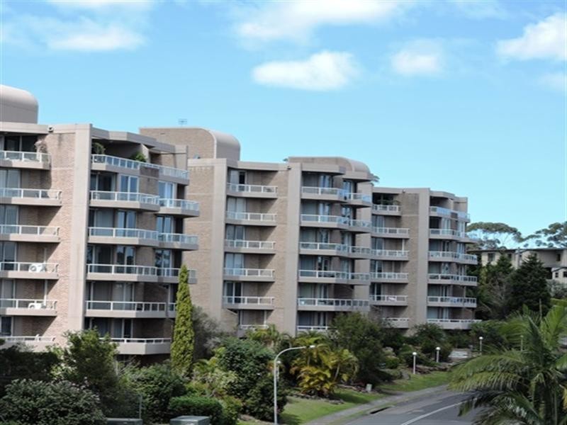 19/91-95 John Whiteway Drive, Gosford NSW 2250