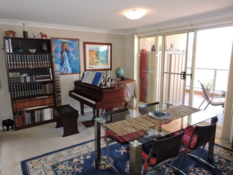 22/92 John Whiteway Drive, Gosford NSW 2250