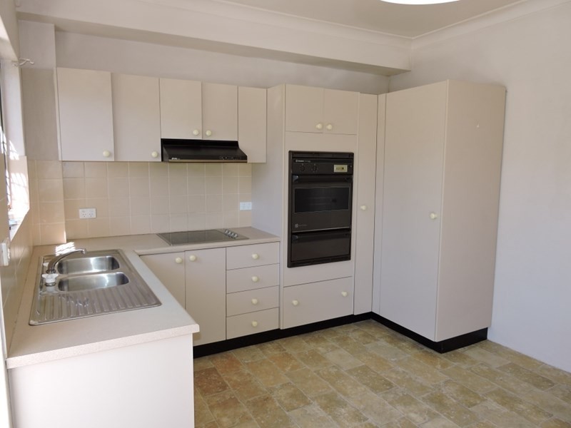 15/12-20 Kinarra Avenue, Wyoming NSW 2250