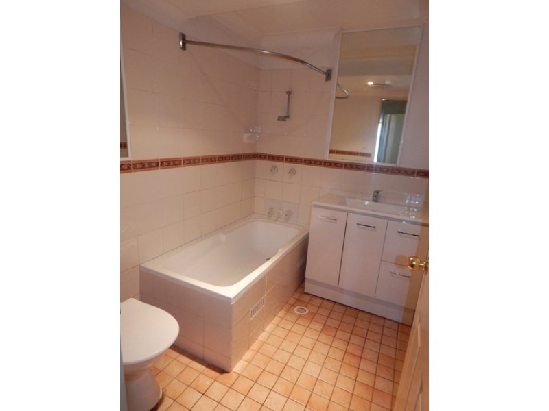 1/5 Ward Street, Gosford NSW 2250