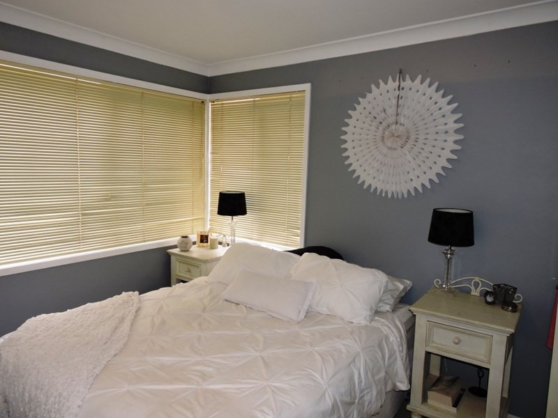 98 Turpentine Street, Wyoming NSW 2250