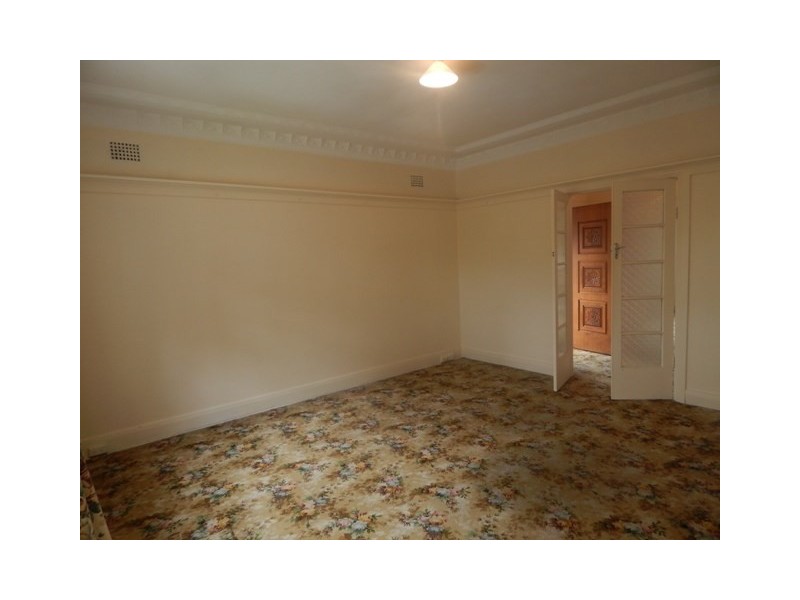 12 Kendall Street, Gosford NSW 2250