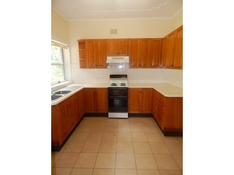 12 Kendall Street, Gosford NSW 2250