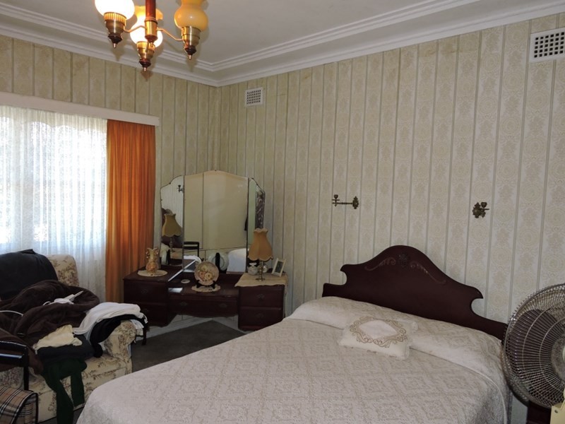 52 Dwyer Street, North Gosford NSW 2250