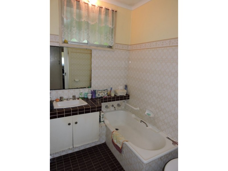 52 Dwyer Street, North Gosford NSW 2250