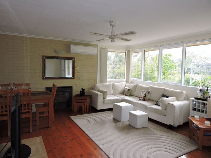 3 Camphor Close, Wyoming NSW 2250